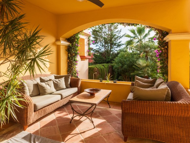 Townhouse for sale in Nueva Andalucía, Marbella