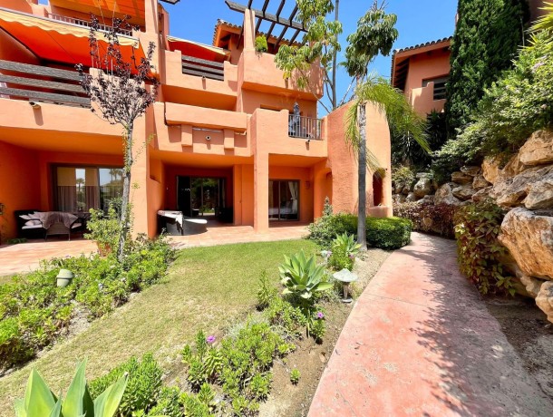 Apartment for sale in New Golden Mile, Marbella