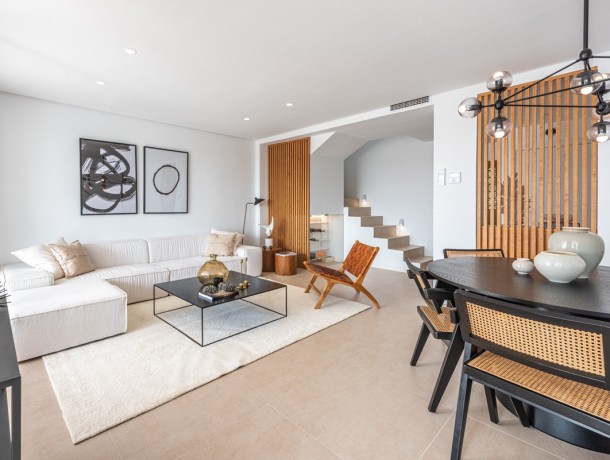 Apartment for sale in Nueva Andalucía, Marbella