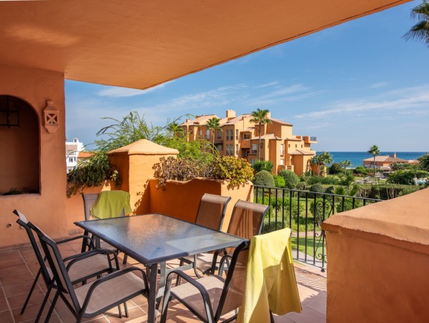 Apartment for sale in La Duquesa, Marbella