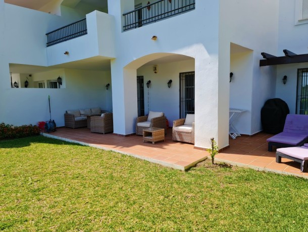 Apartment for sale in Los Arqueros, Marbella