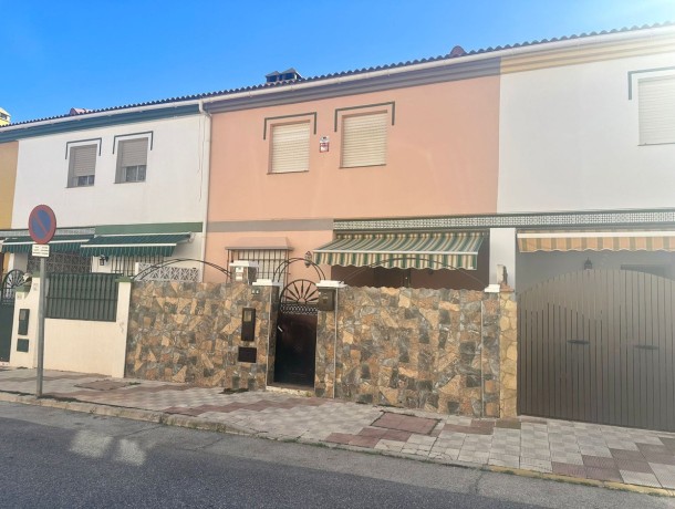 Townhouse for sale in Alhaurín de la Torre, Marbella