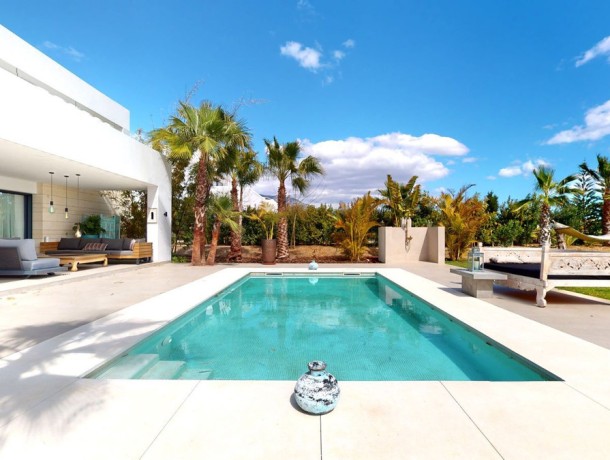 Villa for sale in La Cala Golf, Marbella