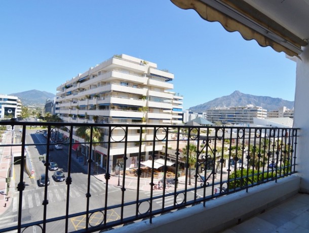 Apartment for sale in Puerto Banús, Marbella