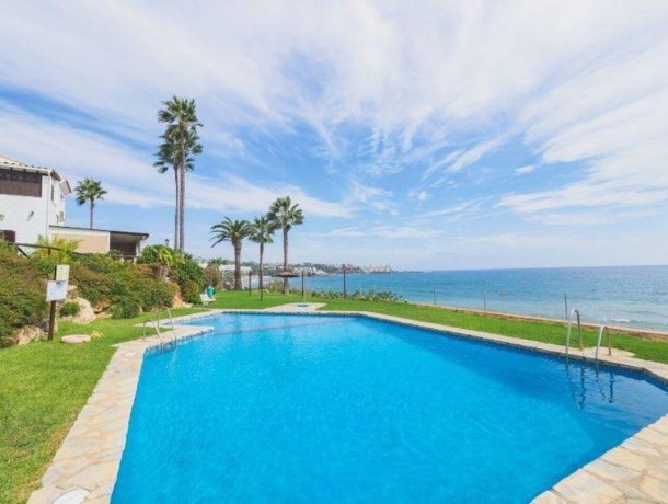 Townhouse for sale in Estepona, Marbella