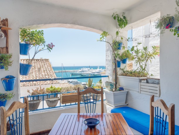 Apartment for sale in Puerto Banús, Marbella