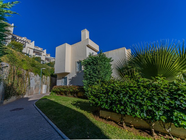 Townhouse for sale in Cabopino, Marbella