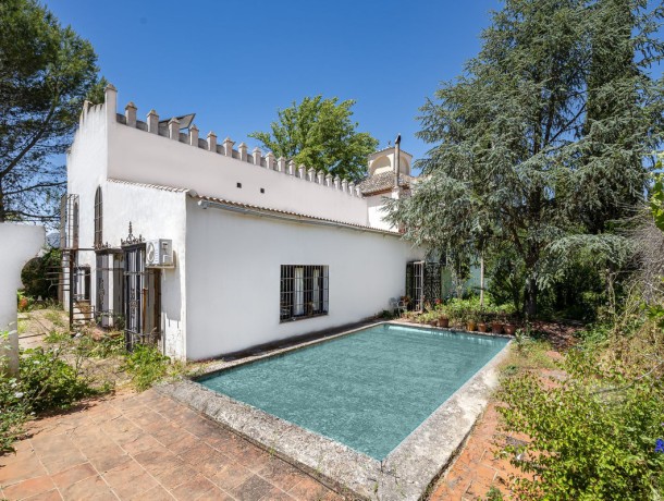 Villa for sale in Ronda, Marbella