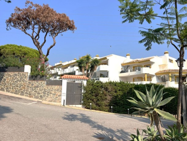 Apartment for sale in Calahonda, Marbella
