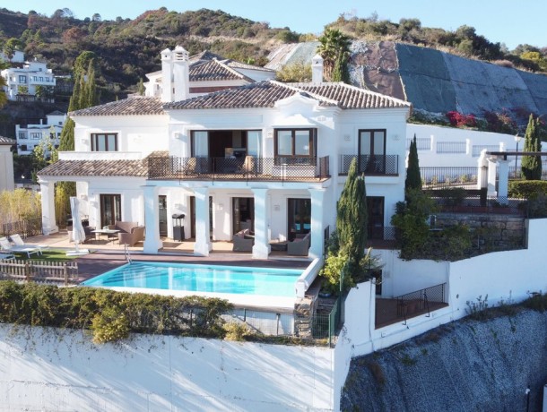 Villa for sale in Benahavís, Marbella