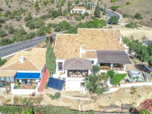 Villa for sale in Mijas Costa, Marbella