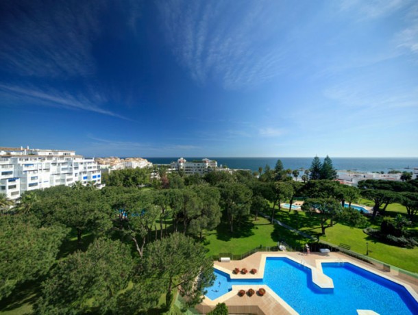 Apartment for sale in Puerto Banús, Marbella
