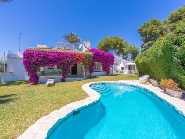 Villa for sale in Guadalmina Alta, Marbella
