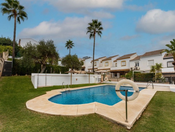 Townhouse for sale in Coín, Marbella