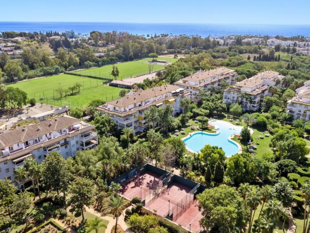 Apartment for sale in Puerto Banús, Marbella