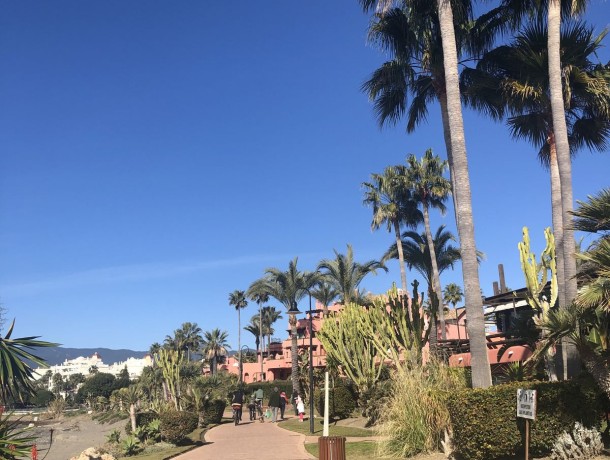 Apartment for sale in New Golden Mile, Marbella