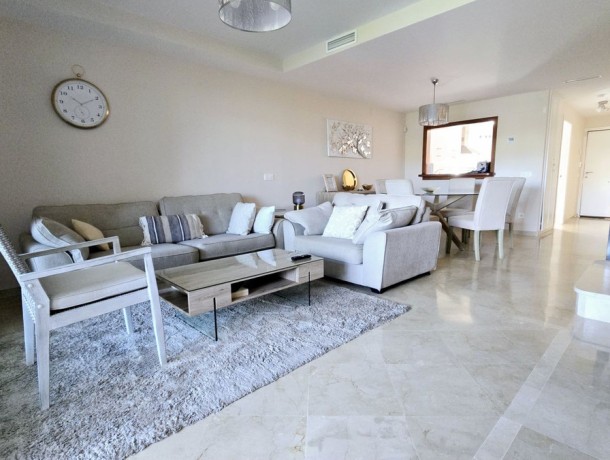 Townhouse for sale in Cabopino, Marbella