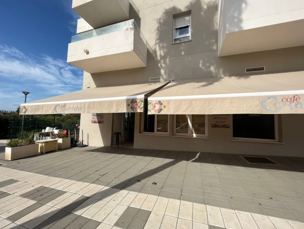 Commercial for sale in Nueva Andalucía, Marbella