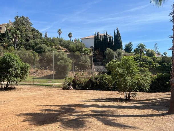 Plot for sale in Mijas Golf, Marbella