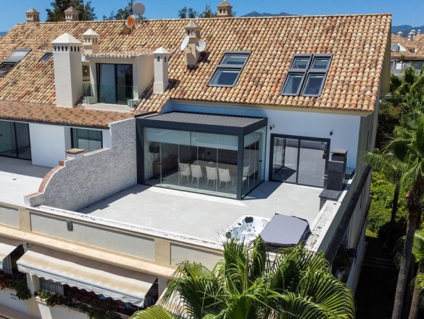 Apartment for sale in The Golden Mile, Marbella