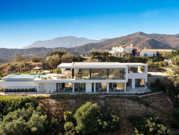 Villa for sale in Benahavís, Marbella