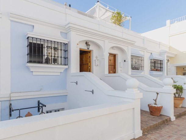Townhouse for sale in Nueva Andalucía, Marbella
