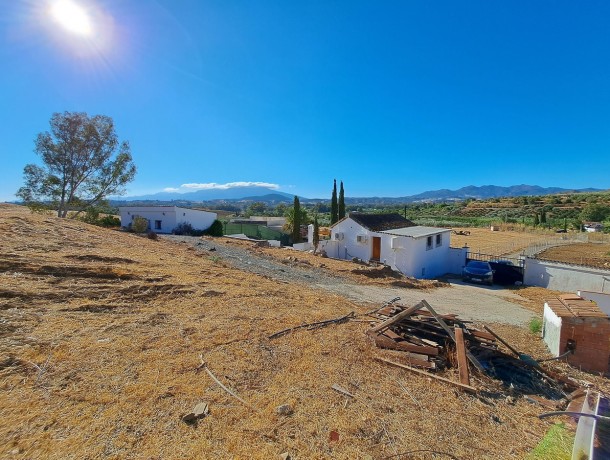 Villa for sale in Coín, Marbella