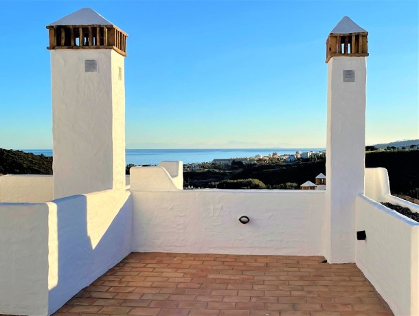 Apartment for sale in Casares Playa, Marbella