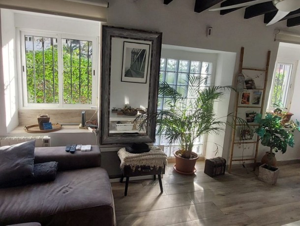 Villa for sale in Bajondillo, Marbella