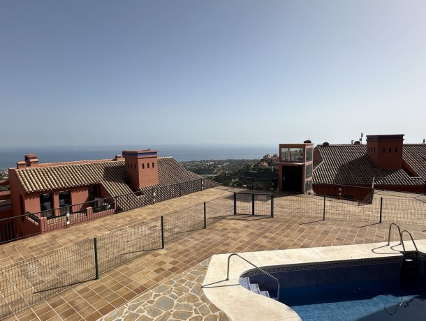 Apartment for sale in Calahonda, Marbella