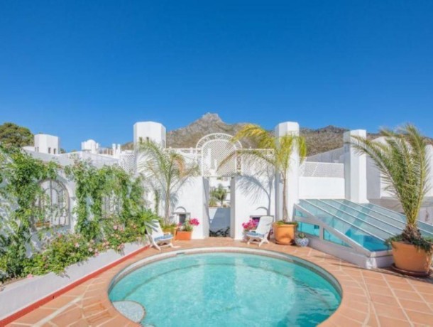 Villa for sale in Marbella, Marbella