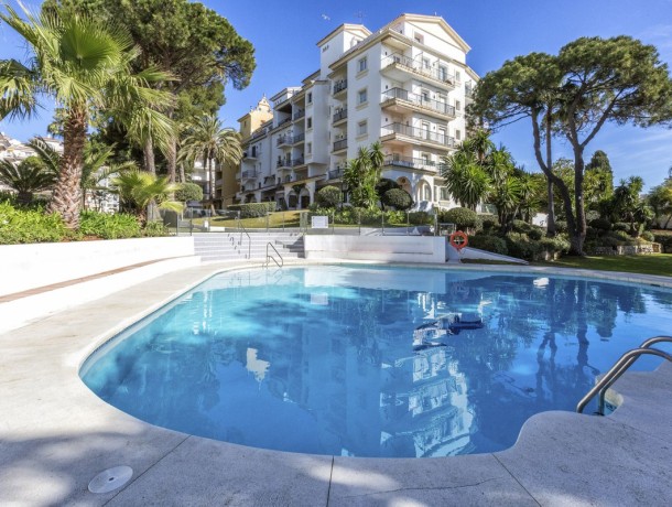 Apartment for sale in Puerto Banús, Marbella