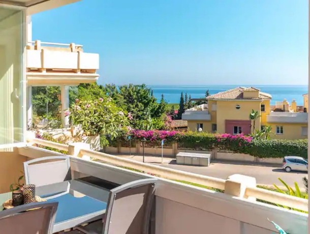 Apartment for sale in Cabopino, Marbella