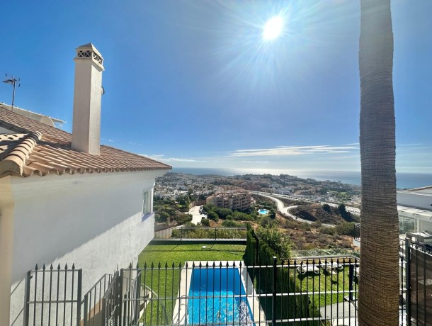 Villa for sale in Riviera del Sol, Marbella
