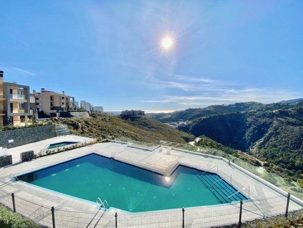 Apartment for sale in La Quinta, Marbella