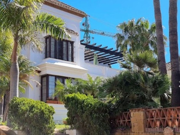 Villa for sale in Marbella, Marbella