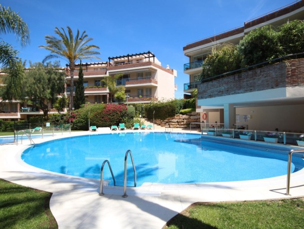 Apartment for sale in Riviera del Sol, Marbella