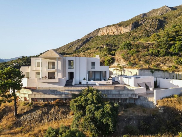 Villa for sale in Benahavís, Marbella
