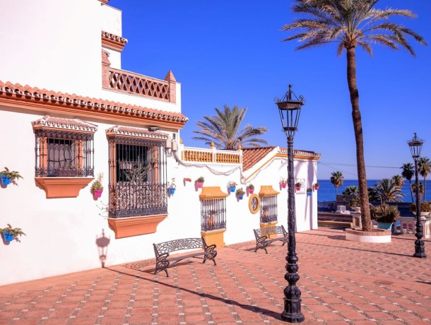 Townhouse for sale in Estepona, Marbella