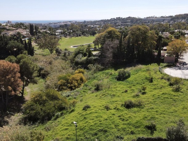 Plot for sale in Nueva Andalucía, Marbella