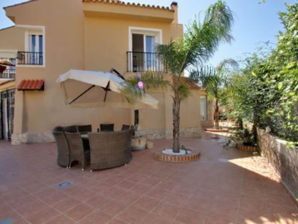 Villa for sale in Riviera del Sol, Marbella