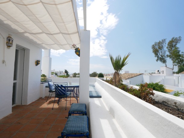 Villa for sale in Atalaya, Marbella