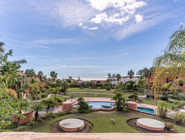 Apartment for sale in New Golden Mile, Marbella