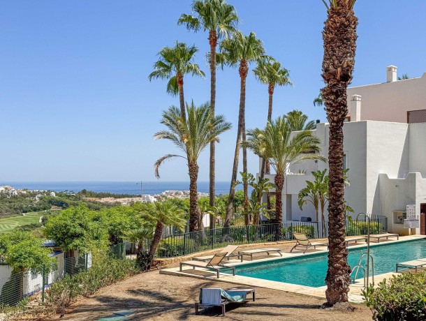 Apartment for sale in Casares, Marbella