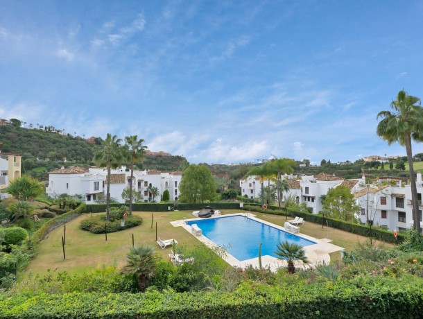 Apartment for sale in Los Arqueros, Marbella