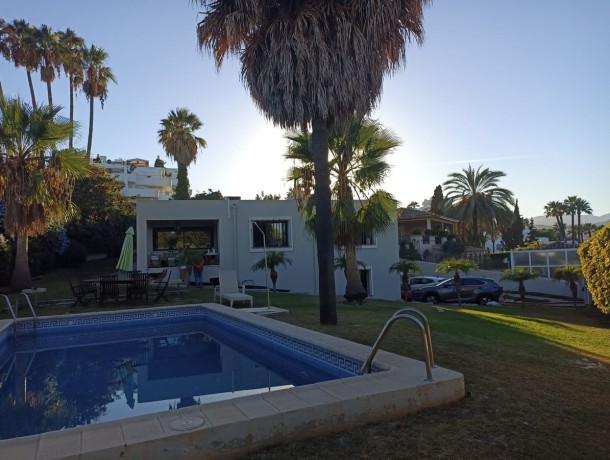 Villa for sale in Guadalmina Alta, Marbella