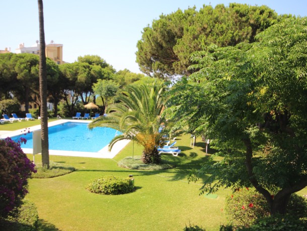 Apartment for sale in Puerto de Cabopino, Marbella