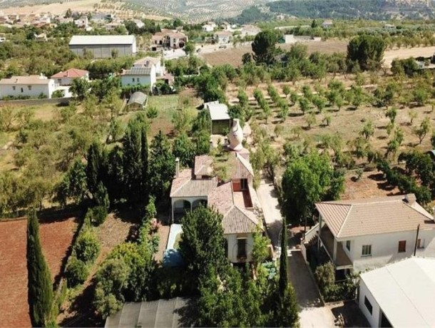 Villa for sale in Cuevas De San Marcos, Marbella