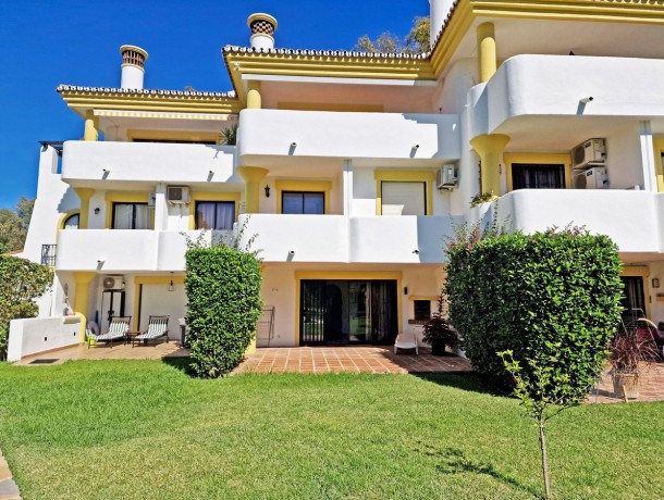 Apartment for sale in Calahonda, Marbella