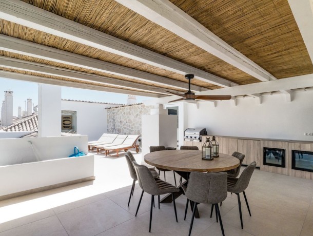 Apartment for sale in Nueva Andalucía, Marbella